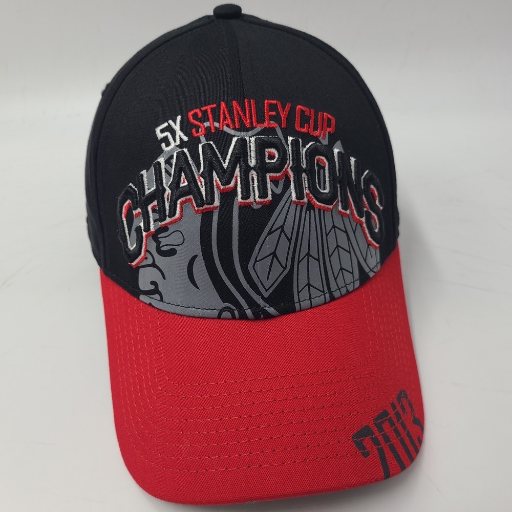 Chicago Blackhawks Hat M-L New Era 39Thirty Fitted 5x Stanley Cup Champions 2013